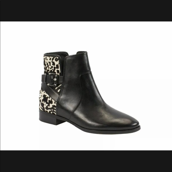 Michael Kors booties - Picture 3 of 10